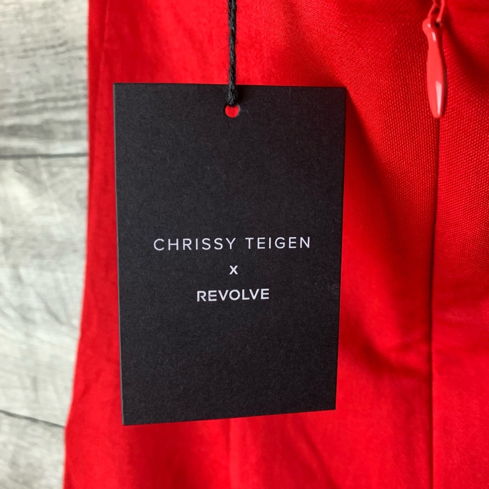 Chrissy Teigen X revolve landon button midi dress - Picture 4 of 5